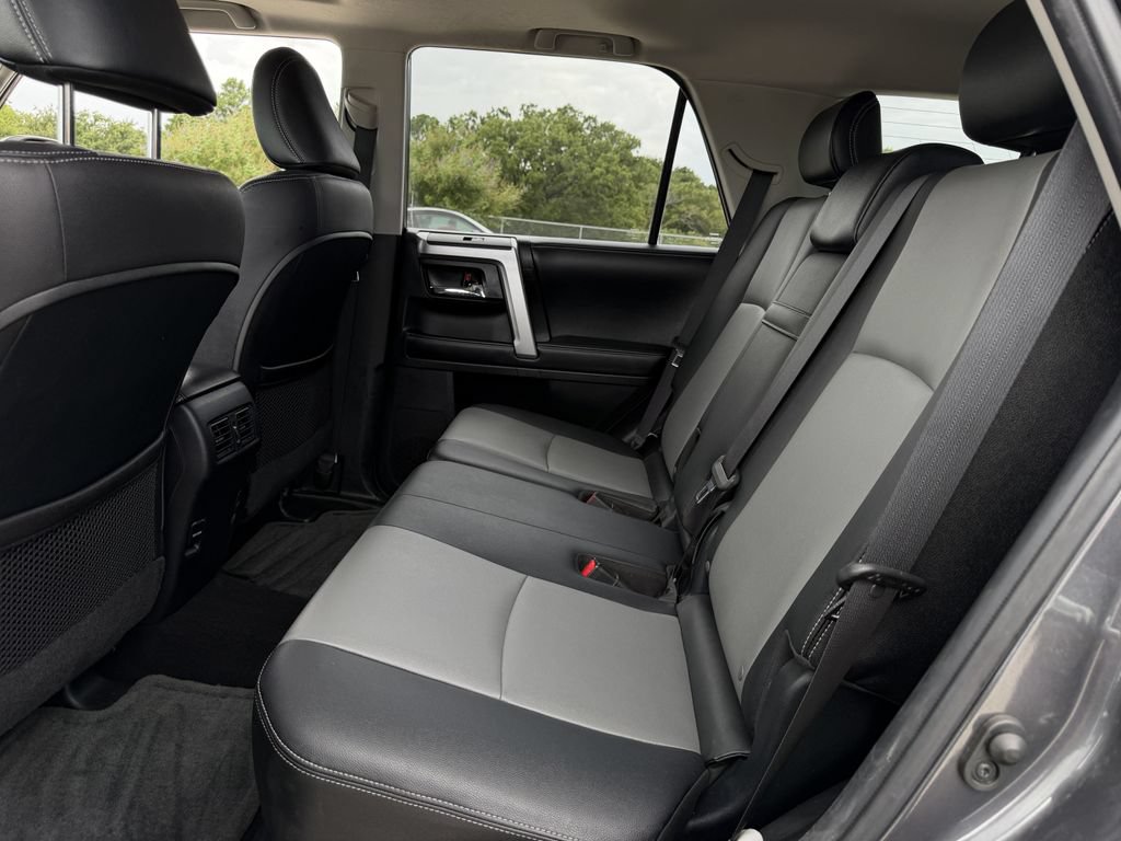 Used 2017 Toyota 4Runner SR5 Premium RWD image 27