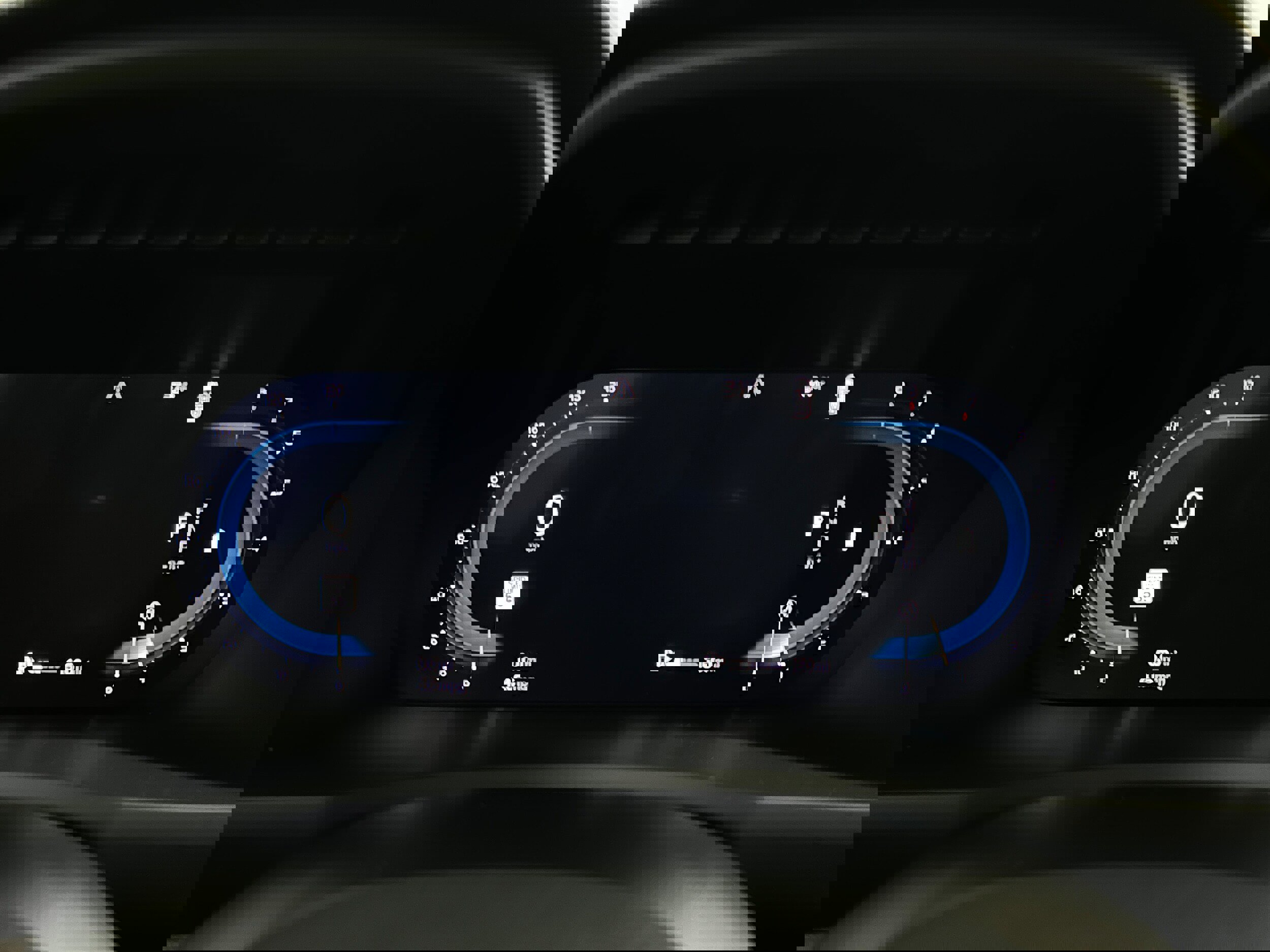 Used 2023 Volvo XC90 B6 Plus image 15