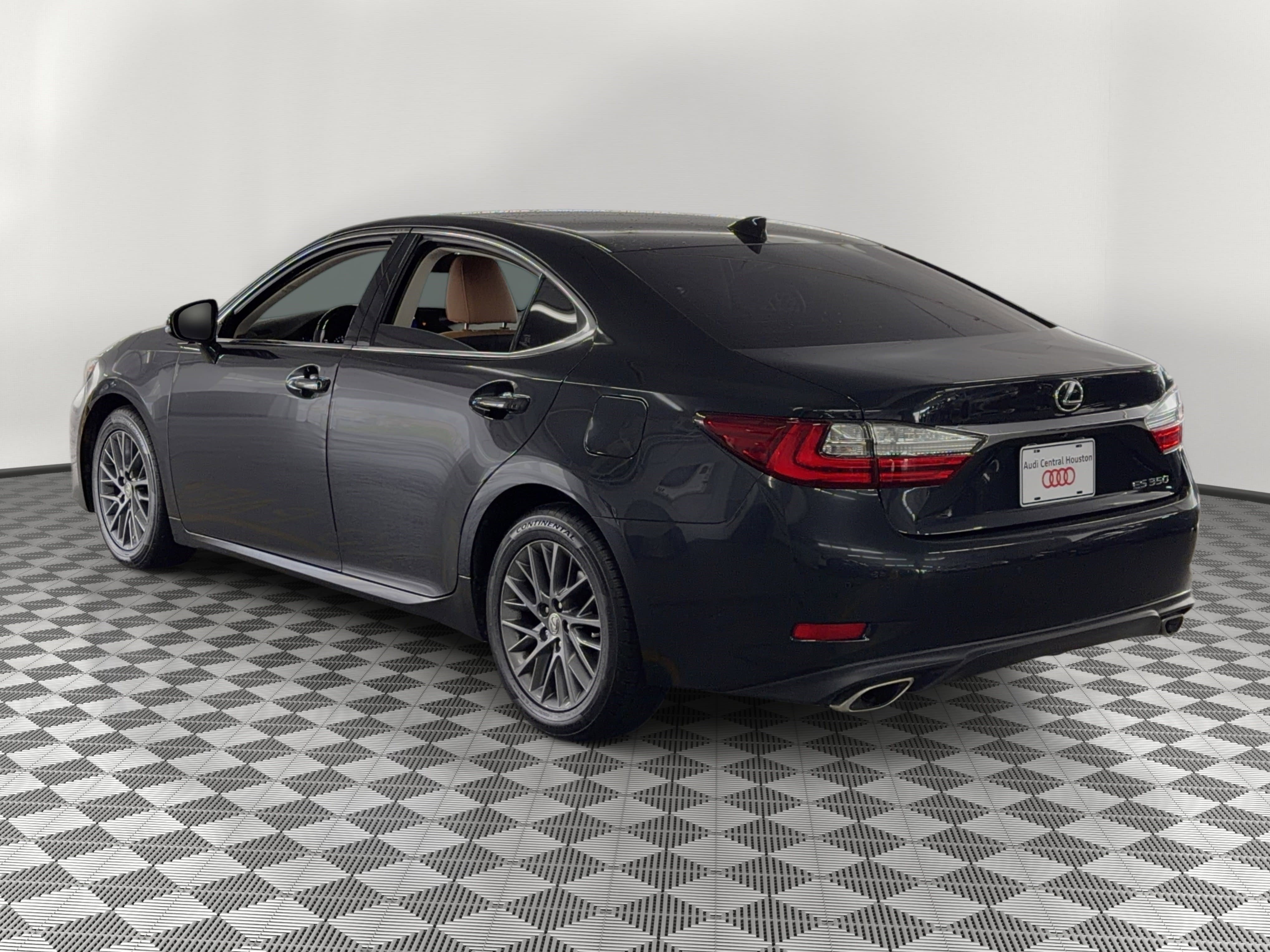 Used 2018 Lexus ES 350 w/ Premier Package FWD image 3