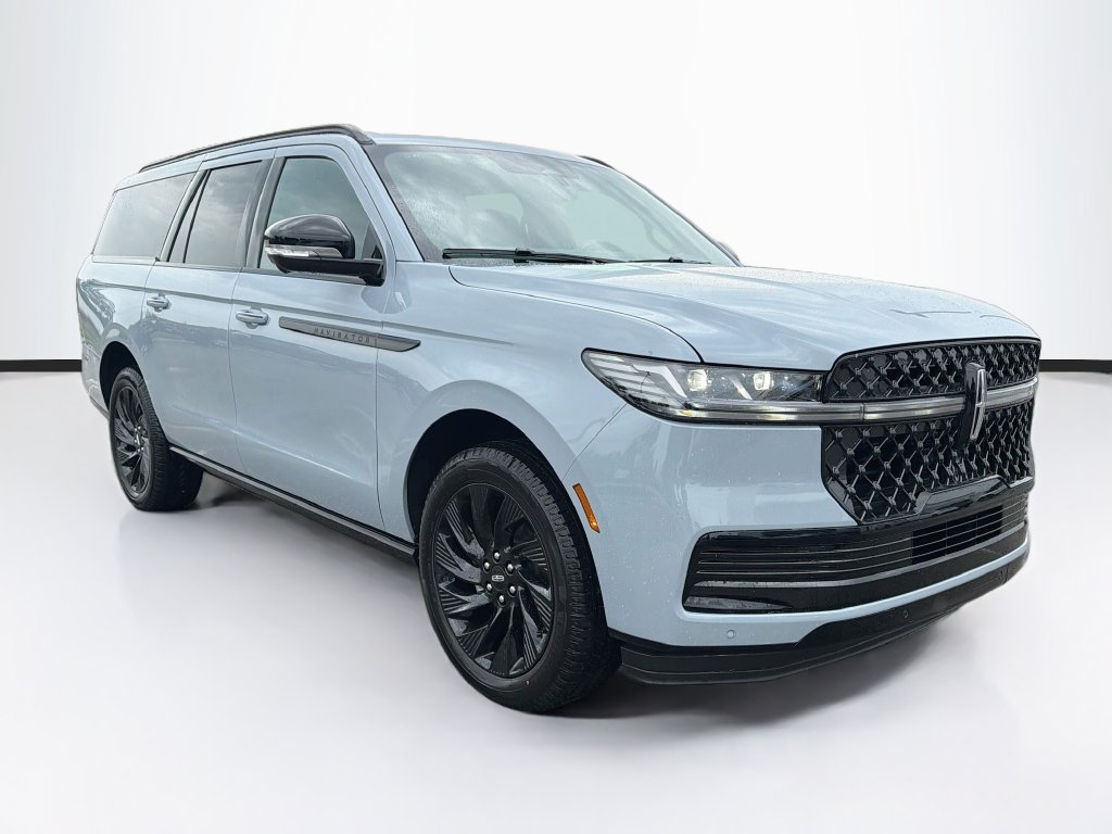 New 2027 Lincoln Navigator L Reserve w/ Jet Appearance Package AWD/4WD image 3
