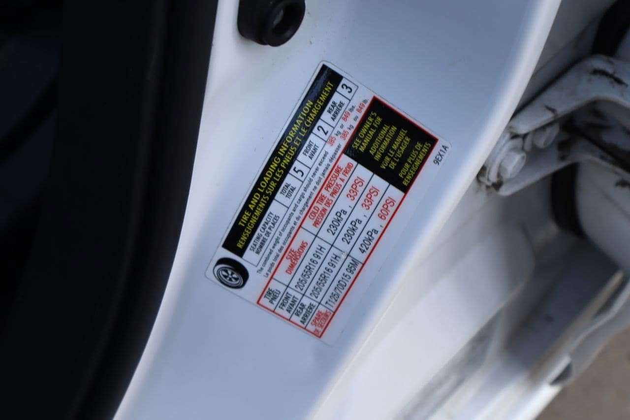 Used 2024 Nissan Versa SV FWD image 28