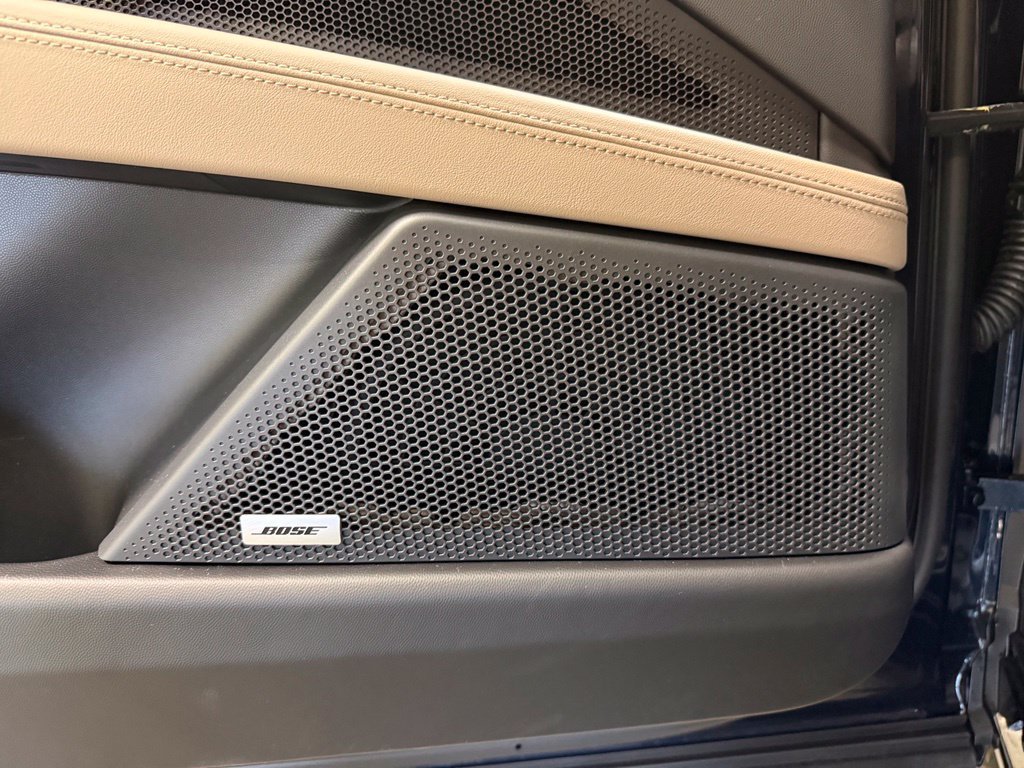 New 2026 Porsche Cayenne Electric AWD/4WD image 24