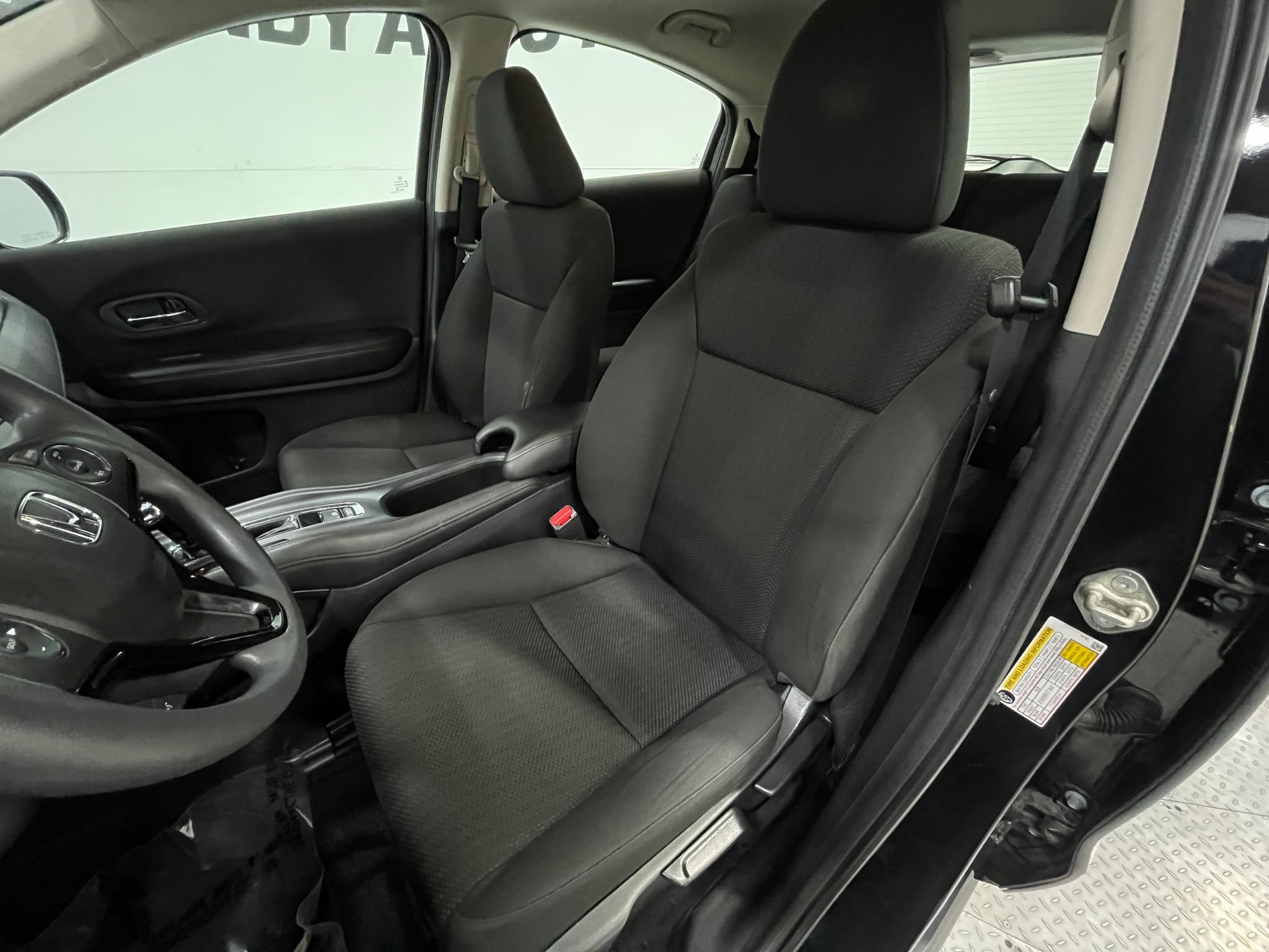 Used 2017 Honda HR-V LX image 12