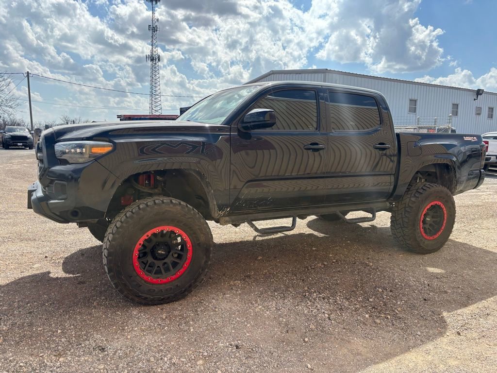 Used 2018 Toyota Tacoma SR w/ SR Convenience Package image 4
