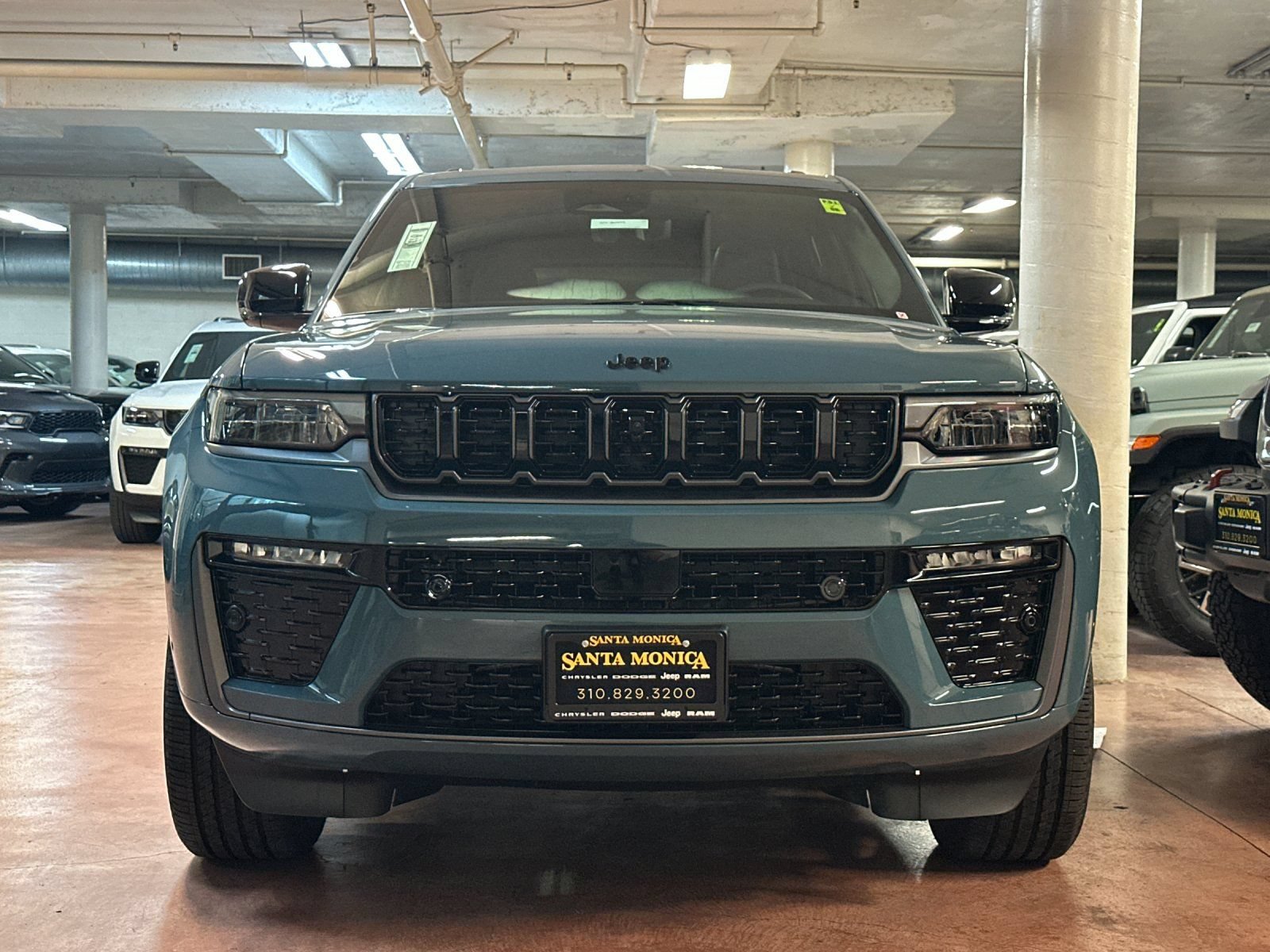 New 2026 Jeep Grand Cherokee Limited AWD/4WD image 8