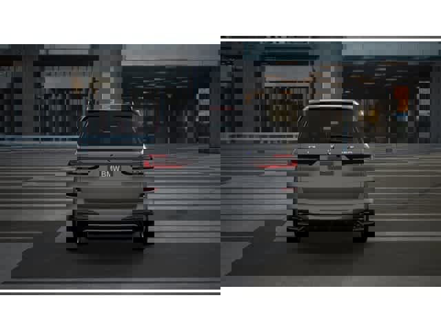 New 2026 BMW X7 M60i image 5