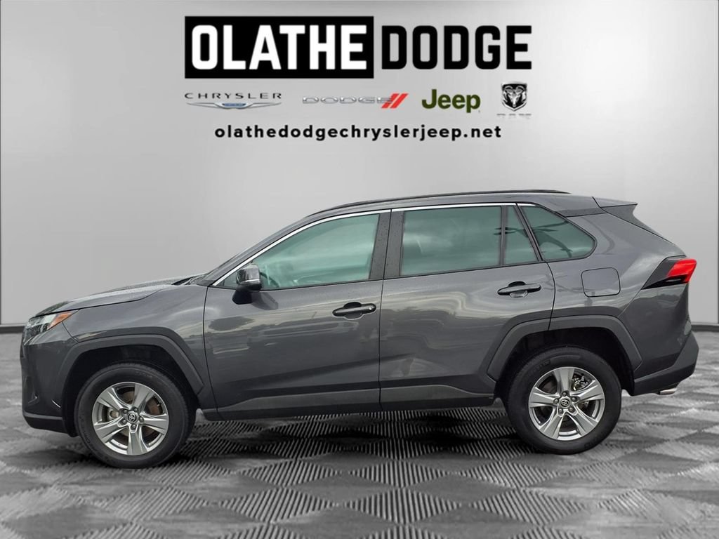 Used 2025 Toyota RAV4 XLE FWD image 18