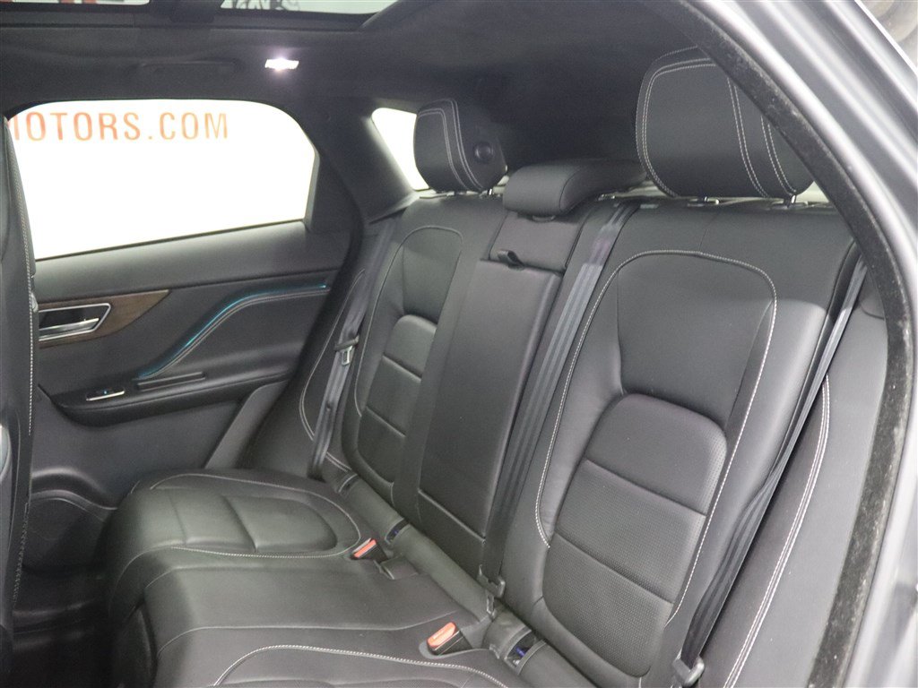 Used 2019 Jaguar F-PACE S AWD/4WD image 19