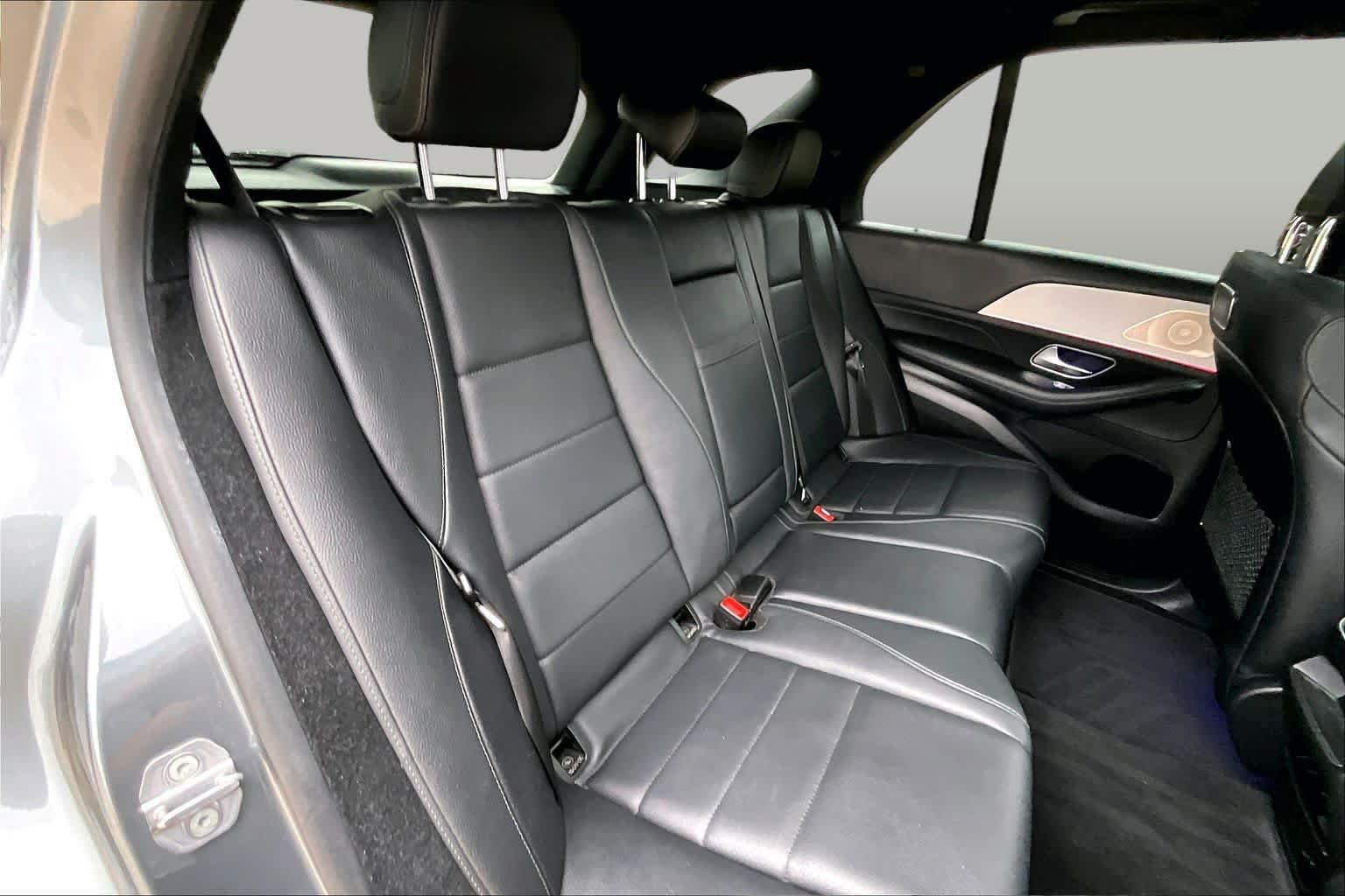 Used 2020 Mercedes-Benz GLE 350 w/ Premium Package image 13