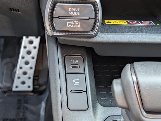 Used 2026 Toyota RAV4 AWD Plug-in Hybrid image 18