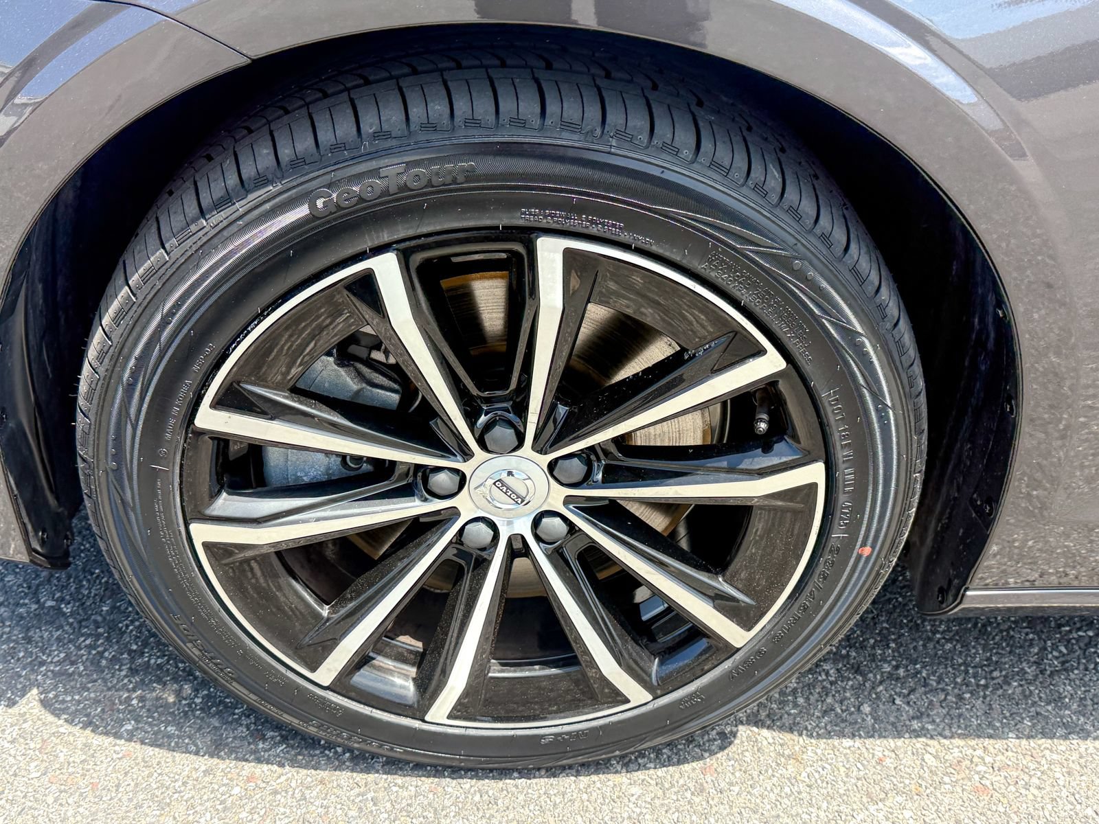 Used 2023 Volvo S60 T8 Plus AWD/4WD image 11