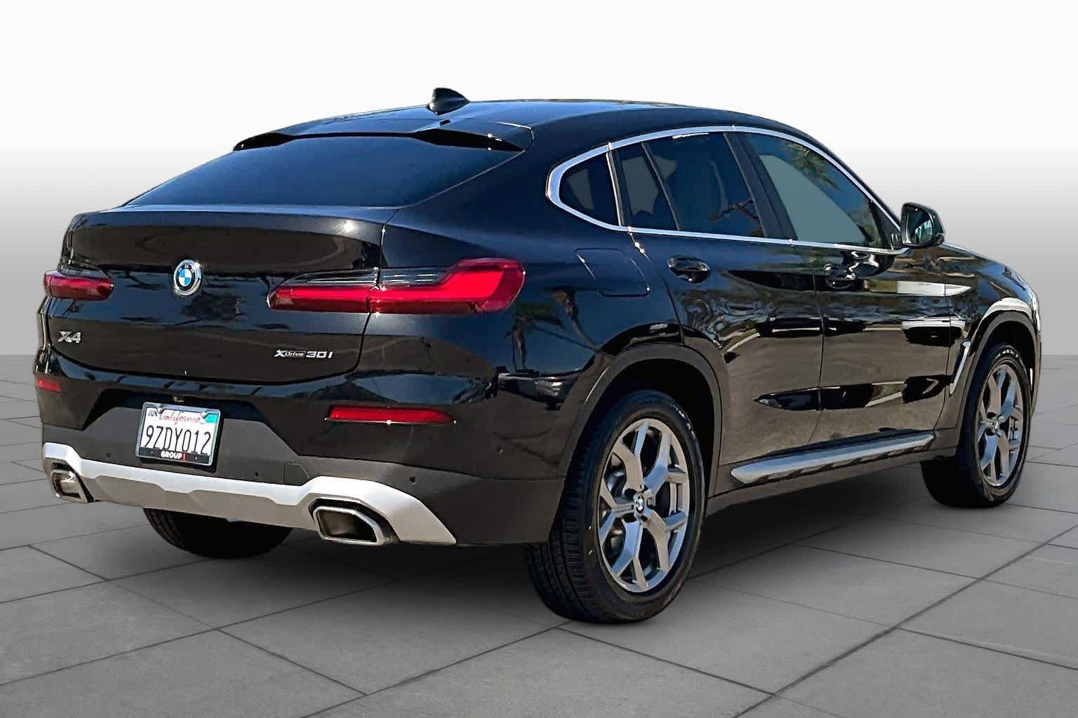 Used 2024 BMW X4 xDrive30i w/ Premium Package AWD/4WD image 12