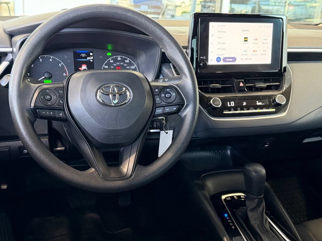 Used 2023 Toyota Corolla LE w/ Carpet Mat Package (TMS) FWD image 29
