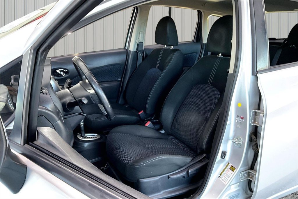 Used 2017 Nissan Versa Note SV FWD image 19