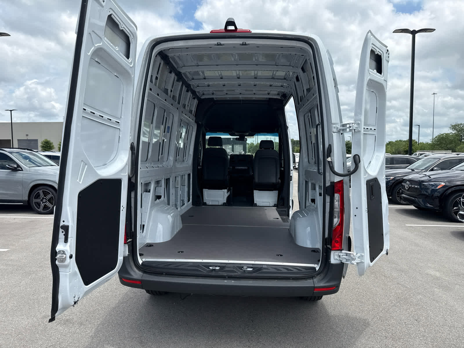 New 2025 Mercedes-Benz Sprinter 2500 image 12