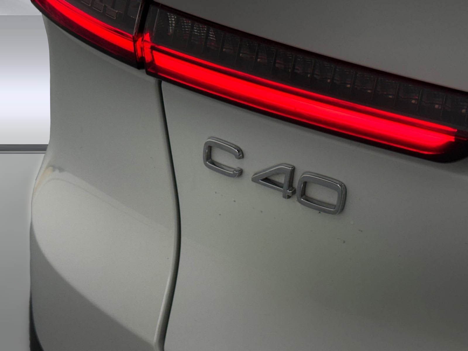 Used 2023 Volvo C40 P8 Recharge Ultimate image 11