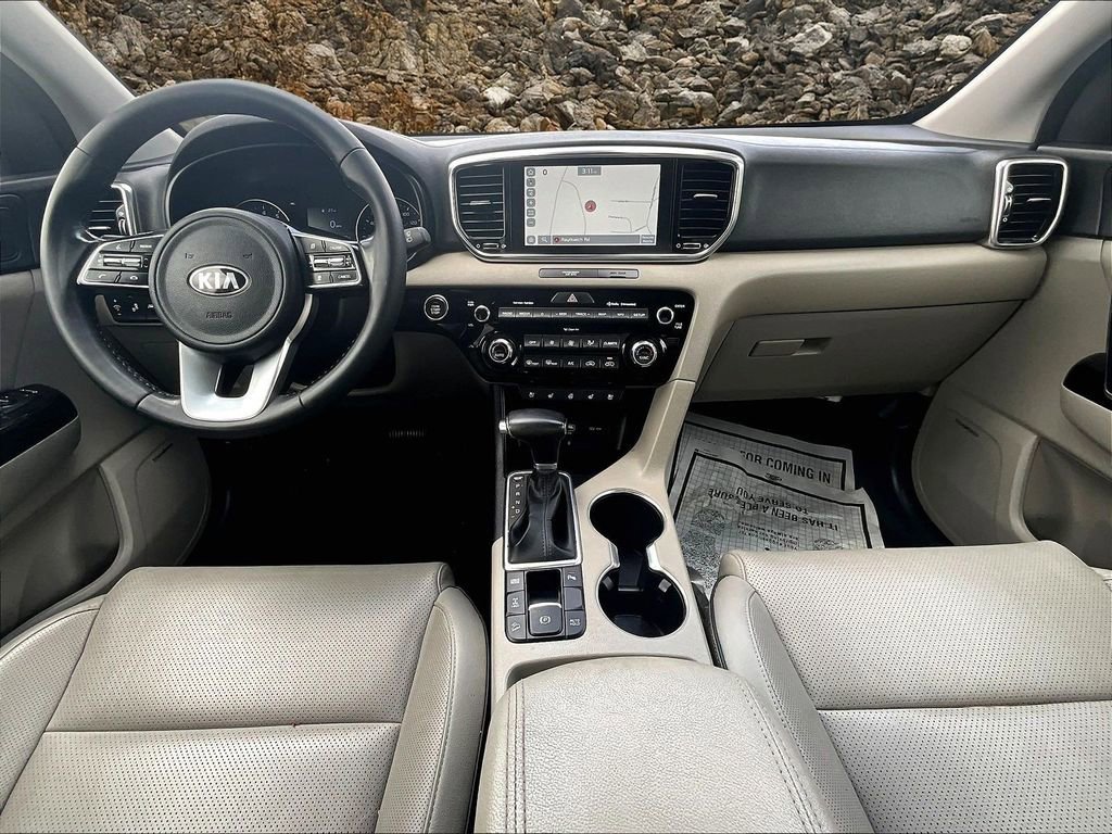 Used 2022 Kia Sportage EX w/ EX Technology Package image 13