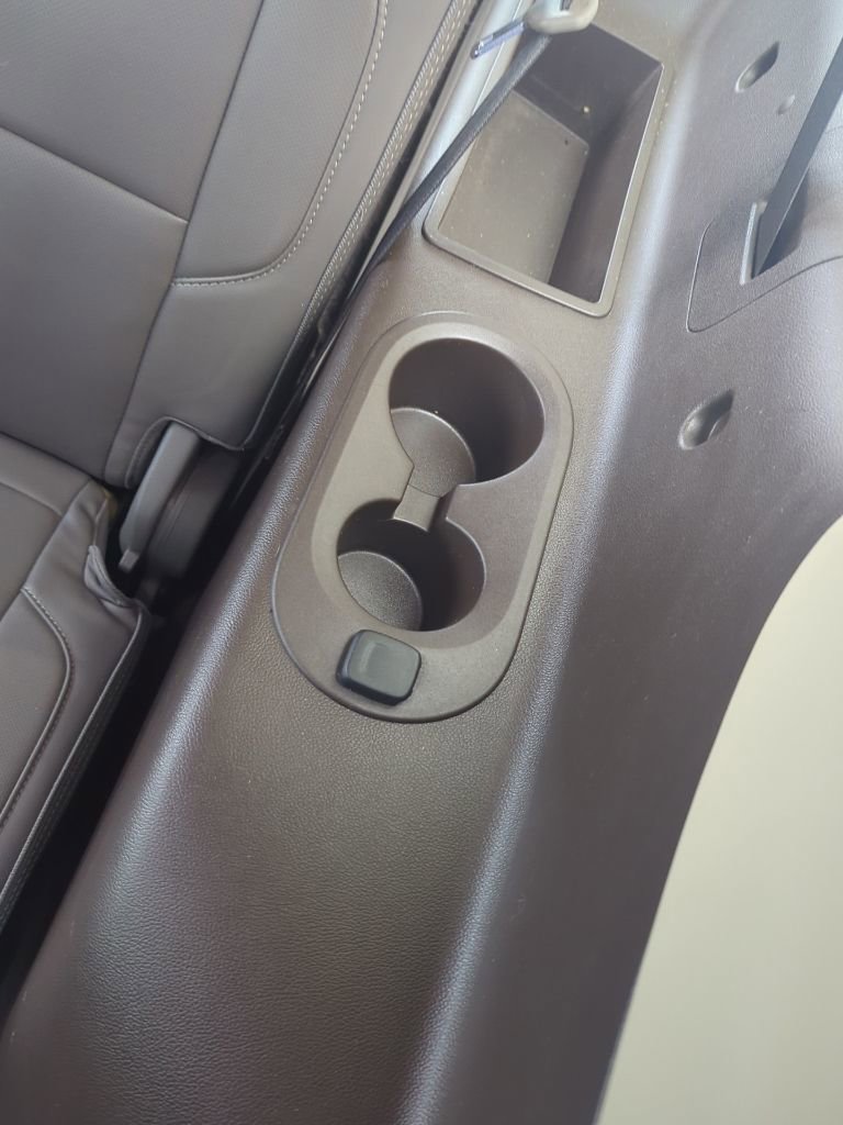 Used 2020 GMC Yukon XL Denali w/ Open Road Package image 18