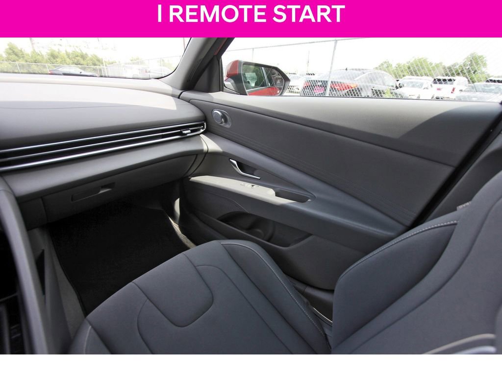 Used 2024 Hyundai Elantra SEL FWD image 11