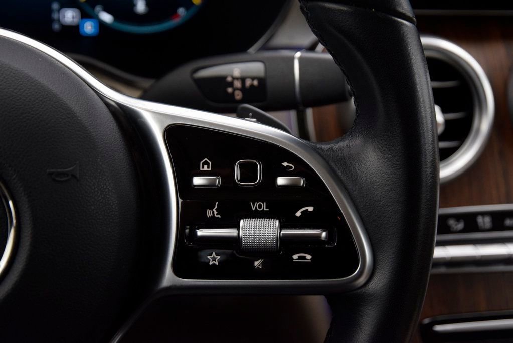 Used 2022 Mercedes-Benz GLC 300 image 24