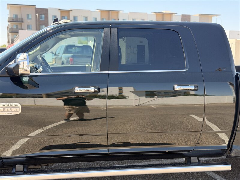 Used 2018 RAM 3500 Laramie Longhorn AWD/4WD image 8