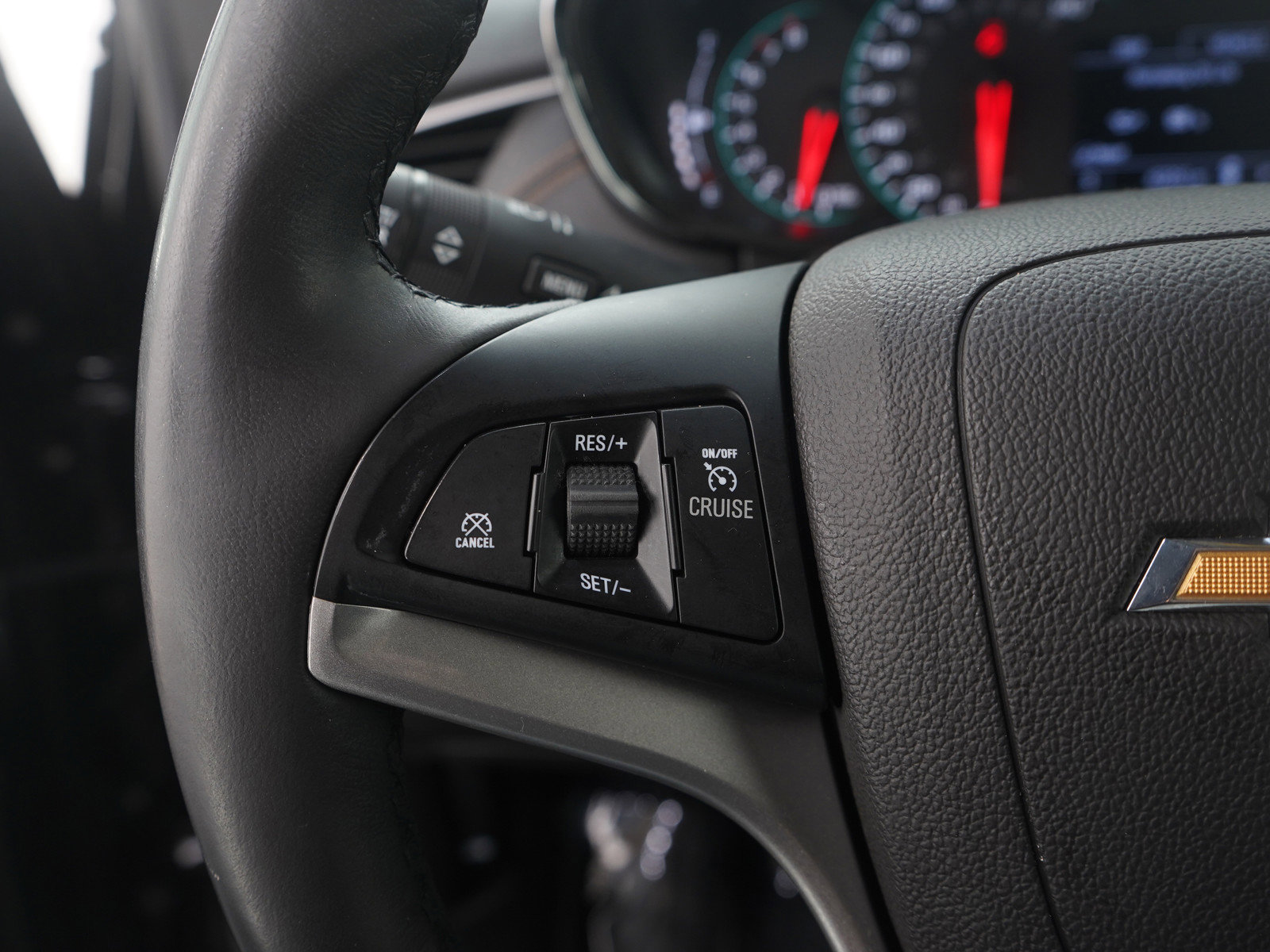 Used 2020 Chevrolet Trax LT w/ LT Convenience Package image 25