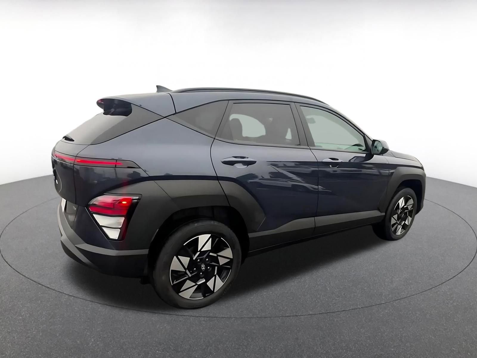 Used 2025 Hyundai Kona SEL image 15
