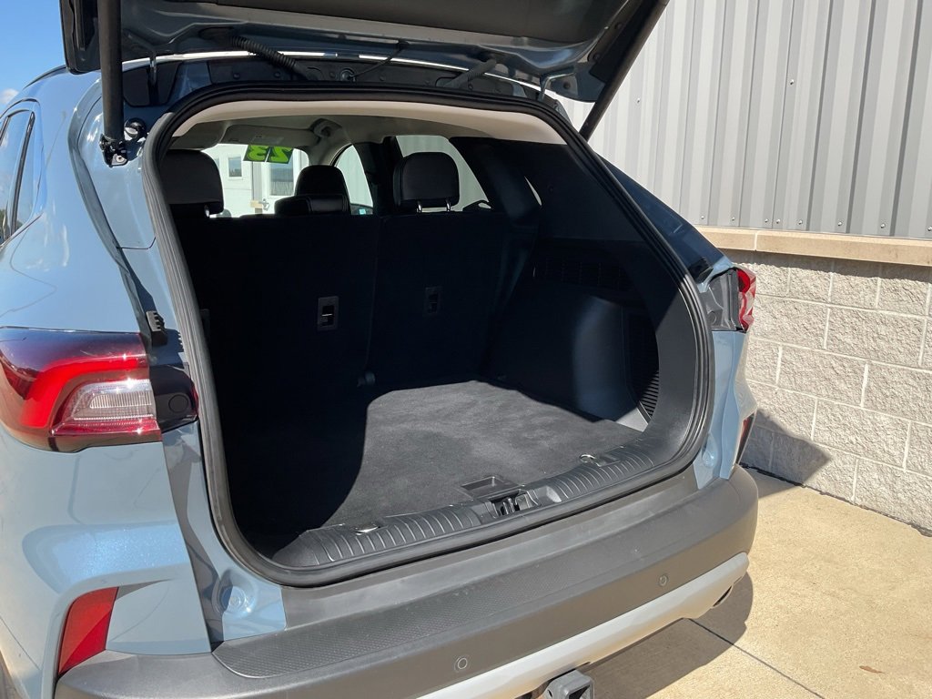 Used 2023 Ford Escape Platinum w/ Class II Trailer Tow Package image 20