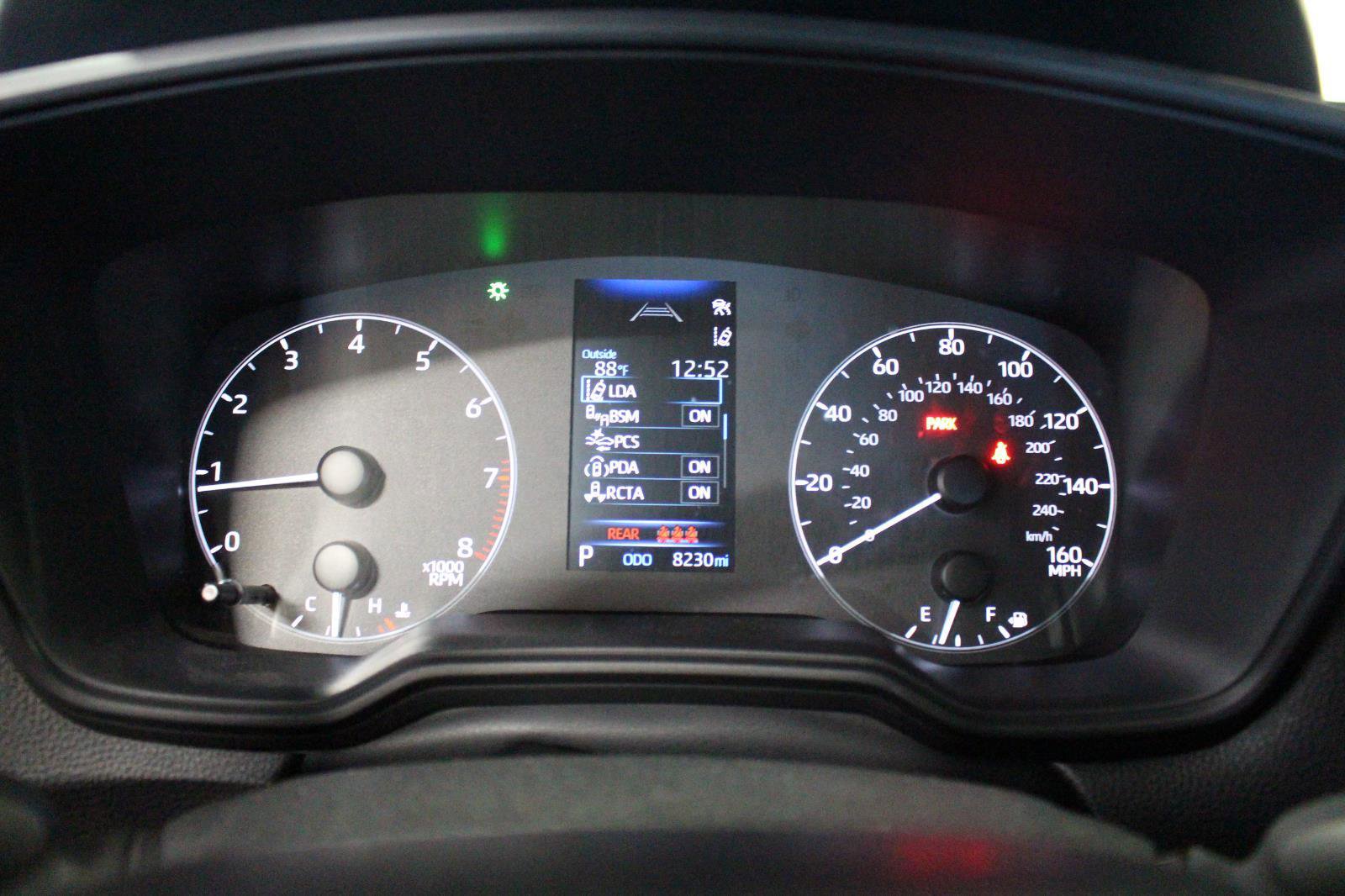 Used 2025 Toyota Corolla Cross LE image 20