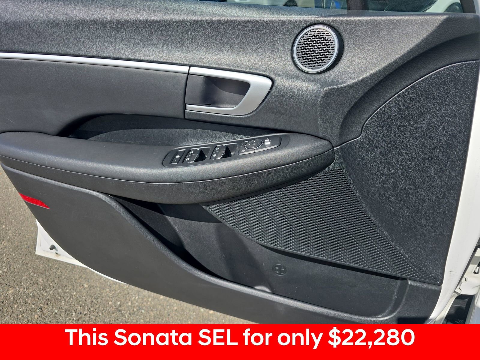 Used 2025 Hyundai Sonata SEL FWD image 34