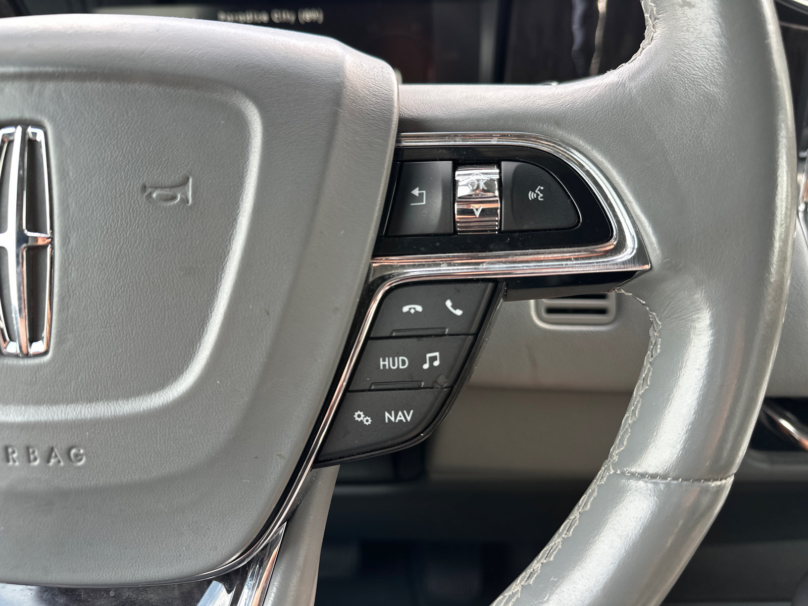 Used 2019 Lincoln Navigator Reserve AWD/4WD image 22