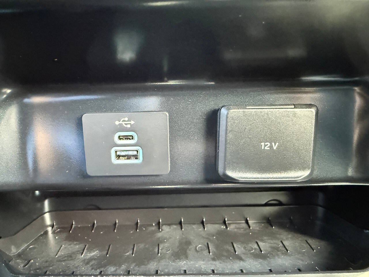 Used 2025 Ford F350 Lariat w/ FX4 Off-Road Package AWD/4WD image 50