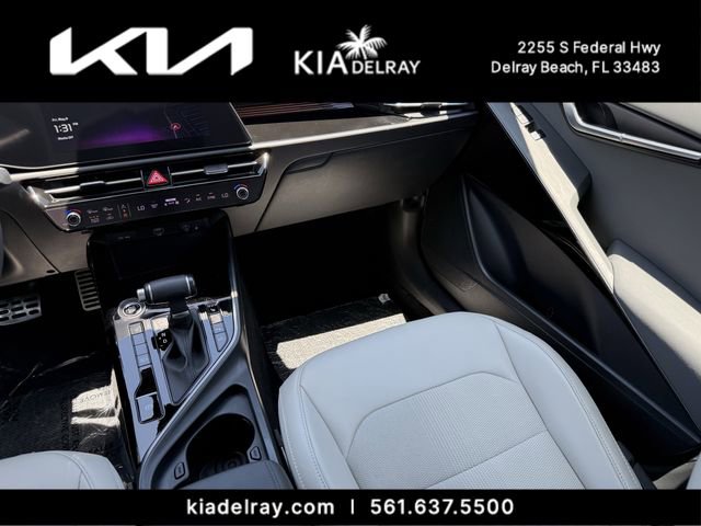 Used 2023 Kia Niro EX Touring FWD image 14