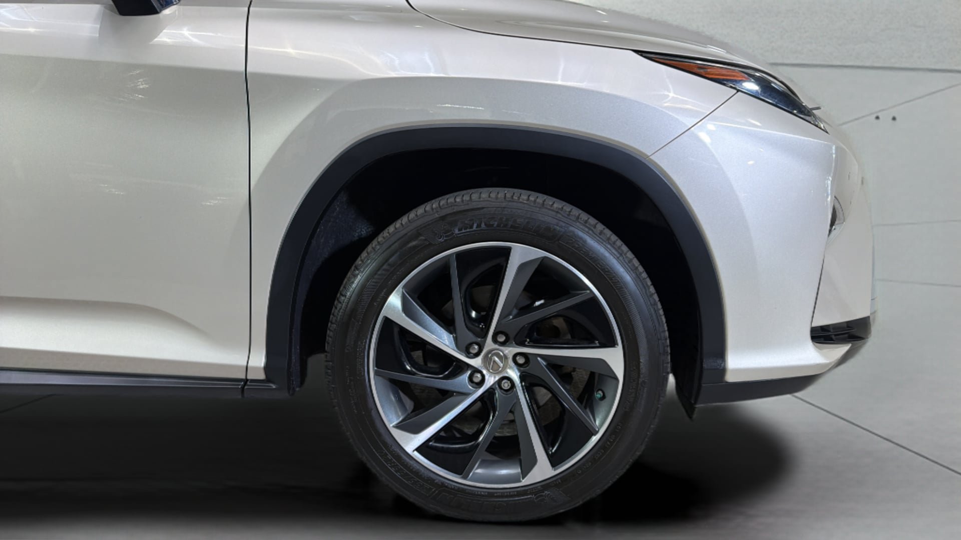 Used 2017 Lexus RX 350 FWD w/ Luxury Package image 34