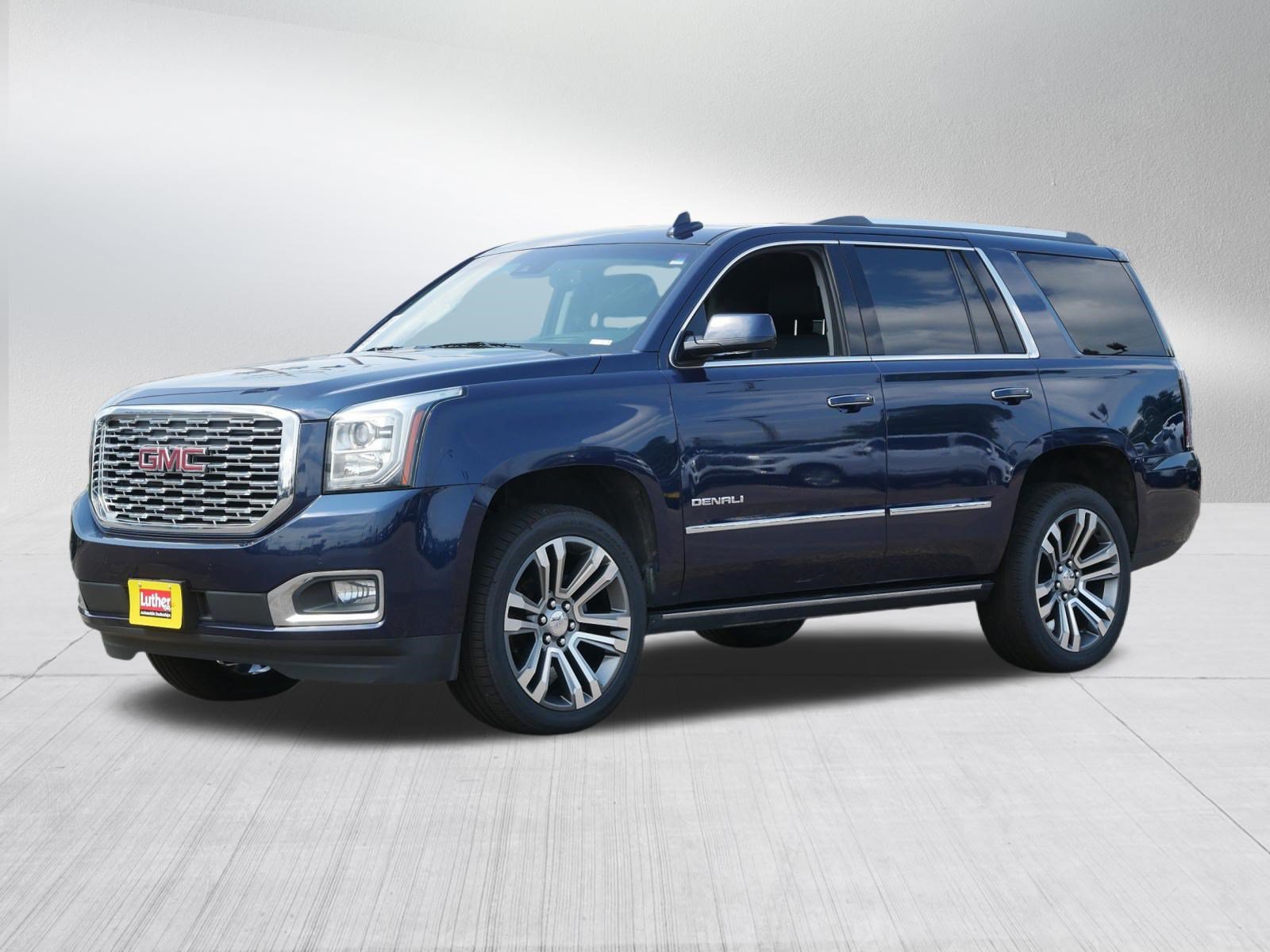 Used 2018 GMC Yukon Denali w/ Denali Ultimate Package AWD/4WD image 3