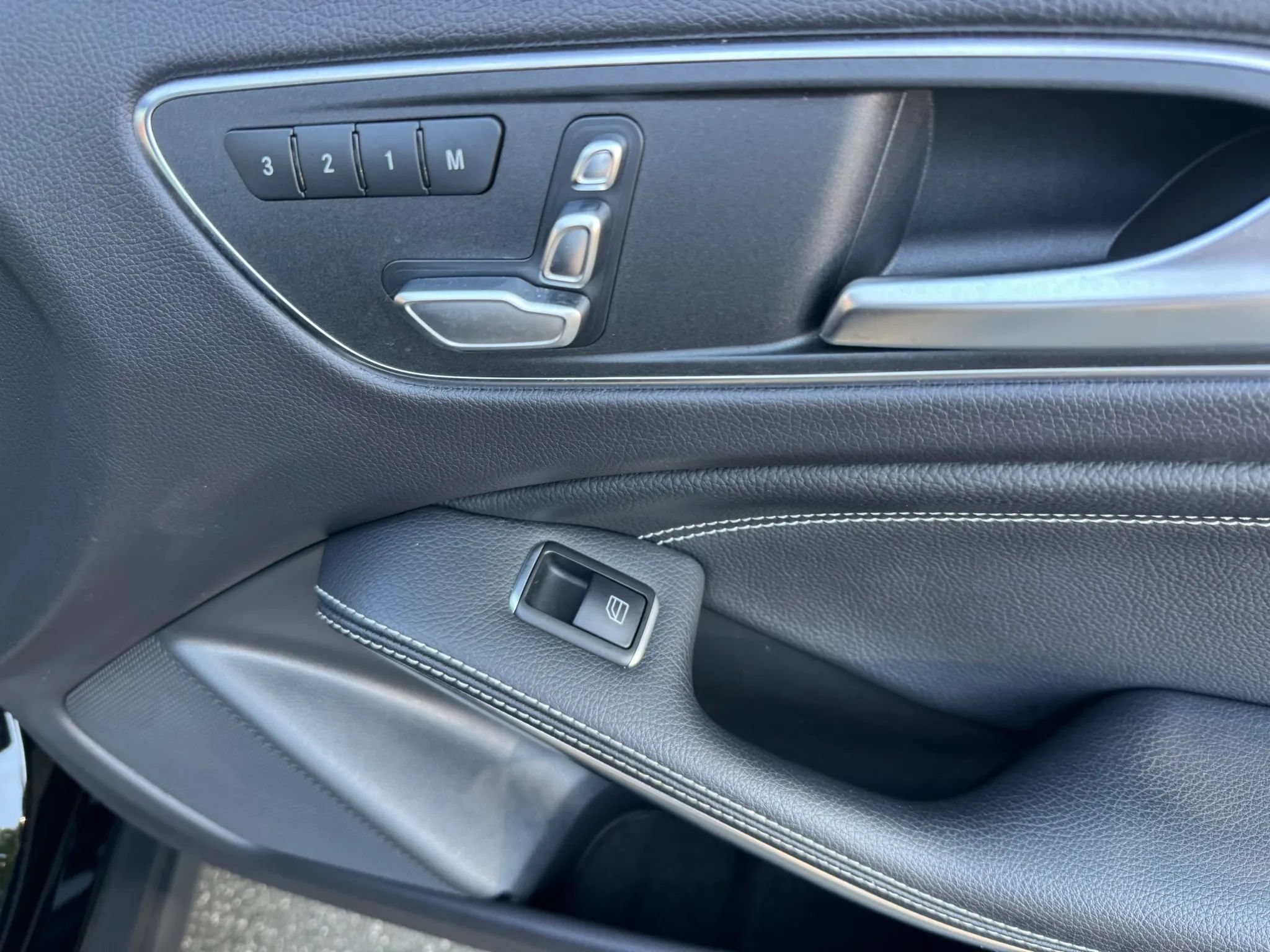 Used 2019 Mercedes-Benz GLA 250 4MATIC image 29