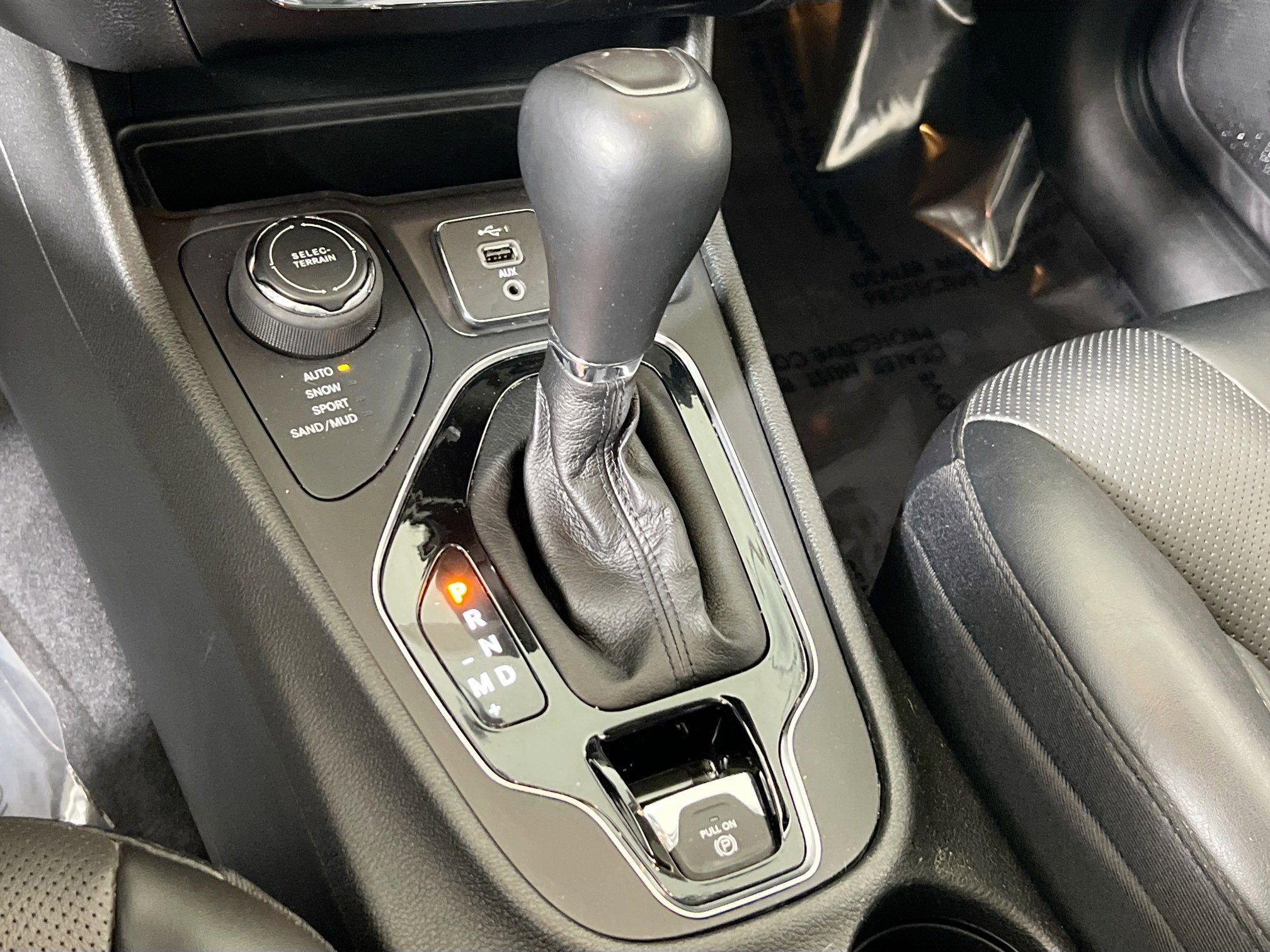 Used 2022 Jeep Cherokee Limited image 16