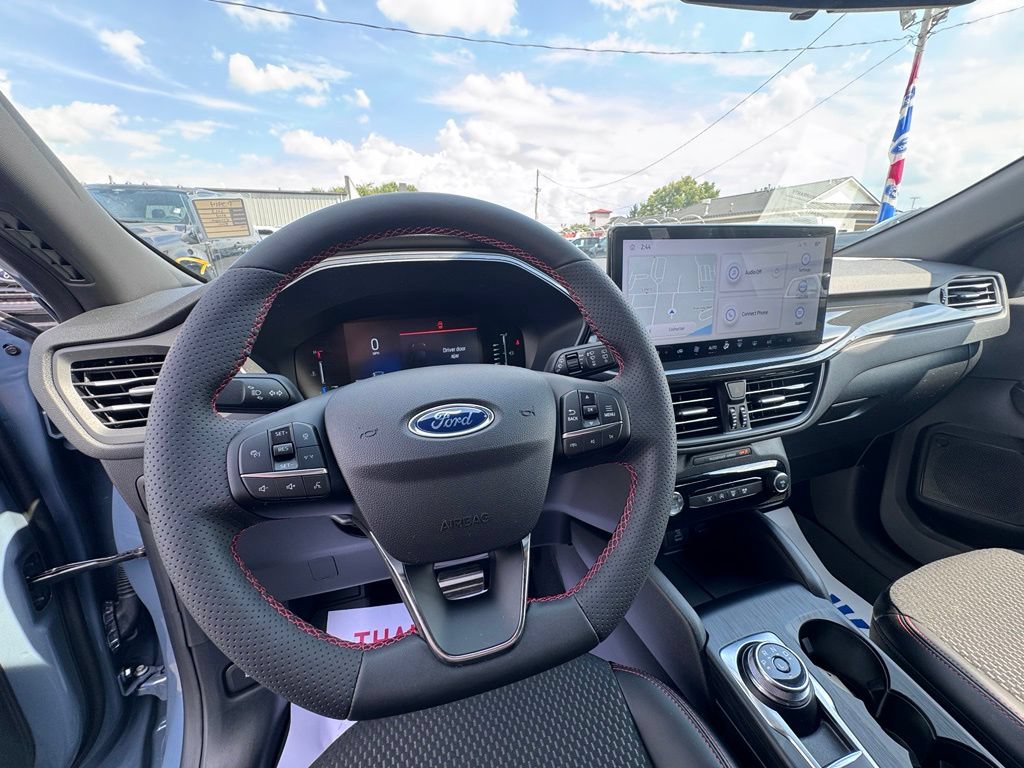 Used 2023 Ford Escape ST-Line w/ Tech Pack #1 FWD image 12