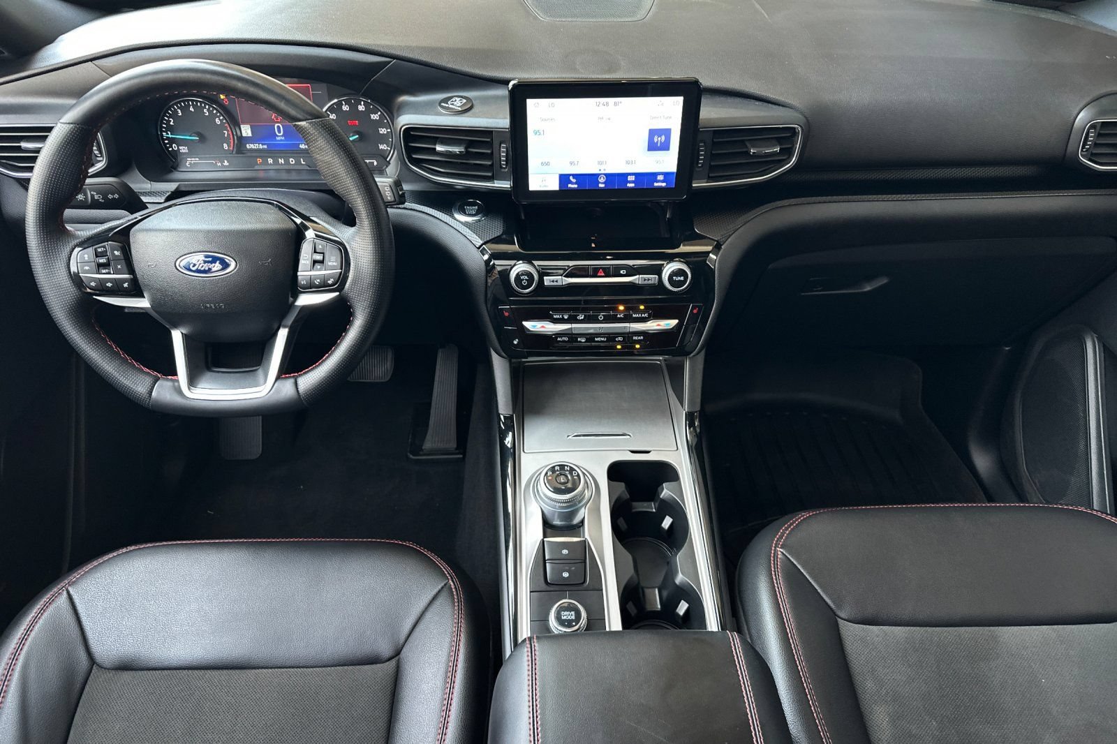 Used 2022 Ford Explorer ST-Line w/ Class IV Trailer Tow Package AWD/4WD image 13