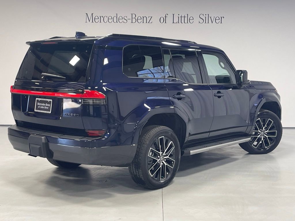 Used 2025 Lexus GX 550 w/ Accessory Package (2T) image 6