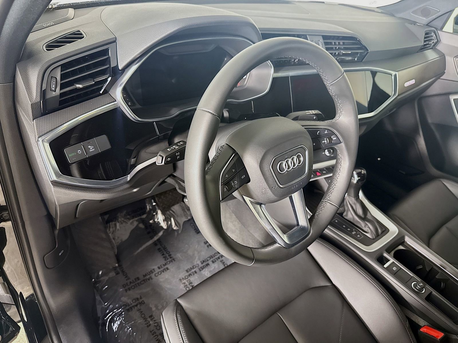 Certified 2025 Audi Q3 2.0T Premium Plus w/ Premium Plus Package AWD/4WD image 9