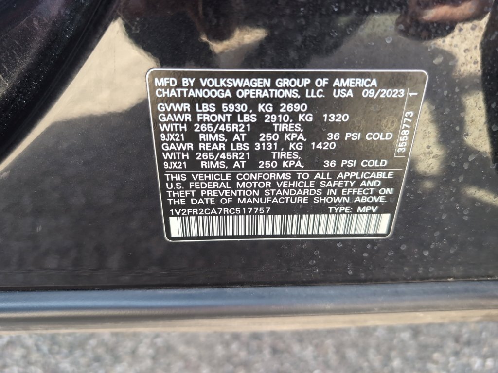 Used 2024 Volkswagen Atlas SEL Premium R-Line image 25