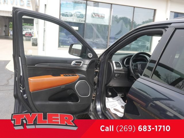 Used 2016 Jeep Grand Cherokee SRT AWD/4WD image 20