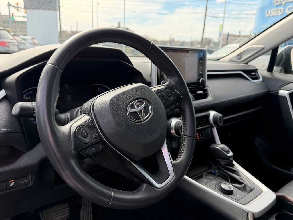 Used 2021 Toyota RAV4 Limited w/ Limited Grade Weather Package image 6