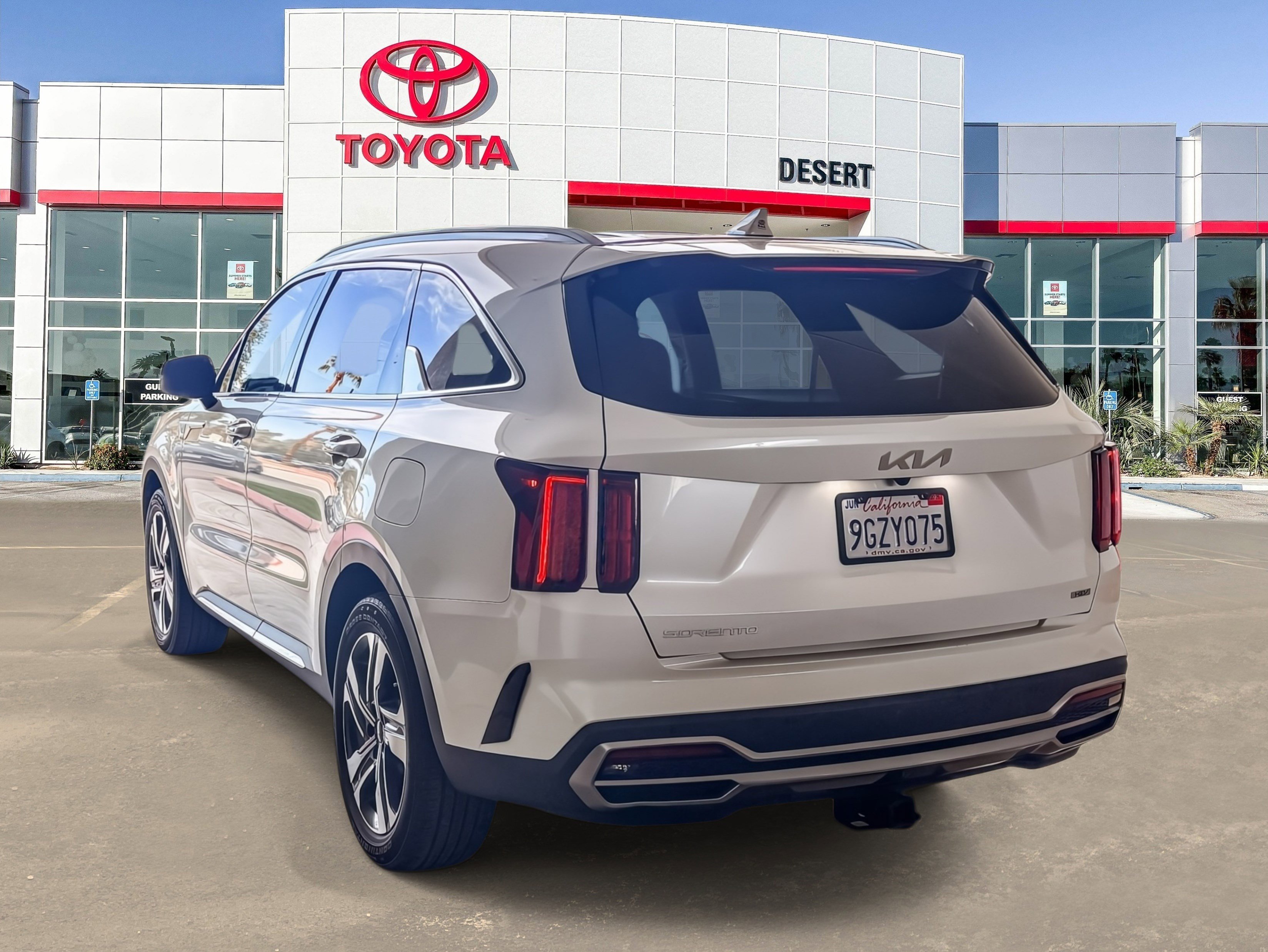 Used 2023 Kia Sorento SX Prestige image 5