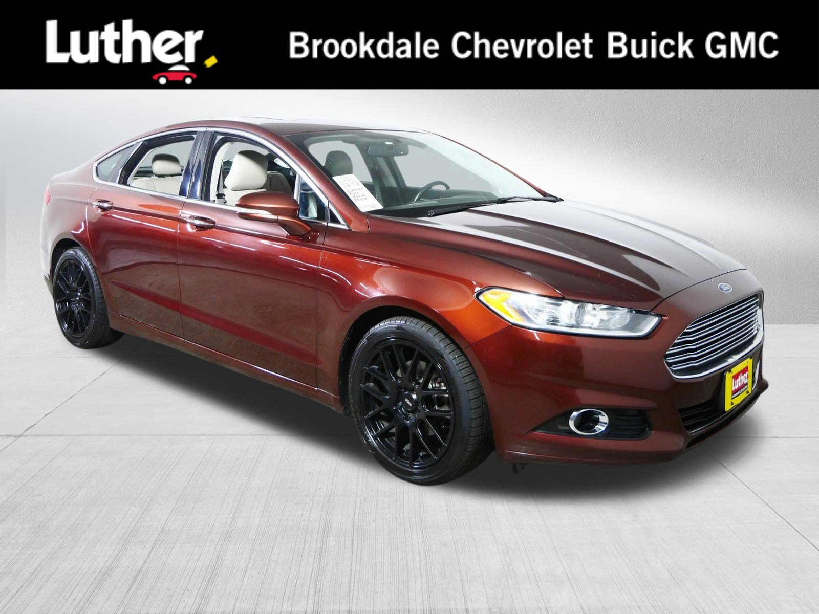 Used 2016 Ford Fusion Titanium FWD image 1