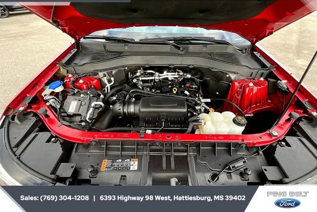 Used 2022 Ford Explorer XLT w/ Equipment Group 202A image 8