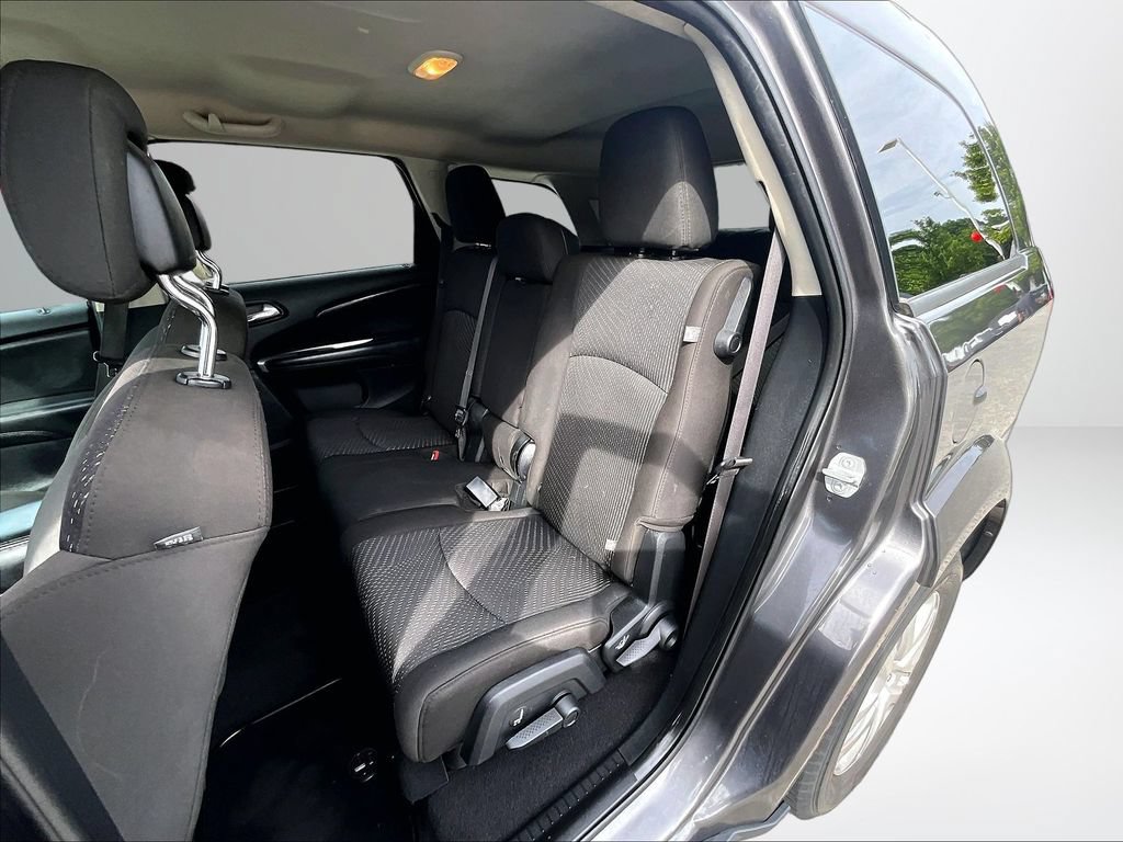 Used 2019 Dodge Journey SE FWD image 27