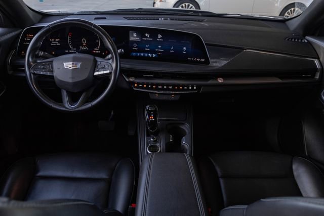 Used 2024 Cadillac XT4 Premium Luxury image 27