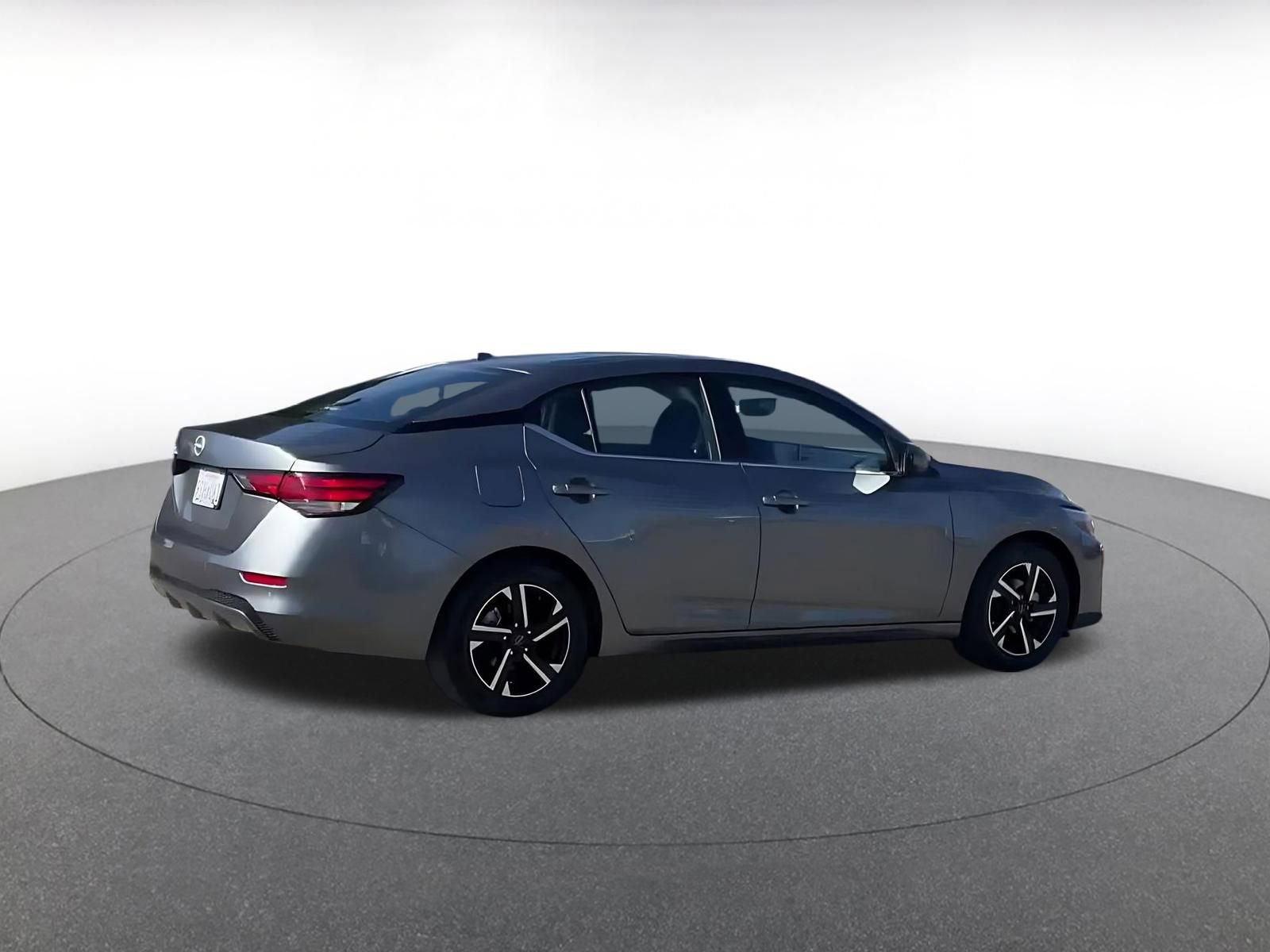 Used 2025 Nissan Sentra SV image 14